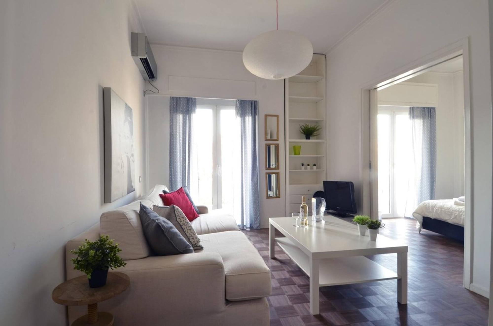 Kerameikos, A Lovely Apartment Atenas Exterior foto